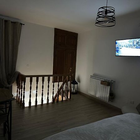 Mariella Vernile Civitella Roveto Esterno foto