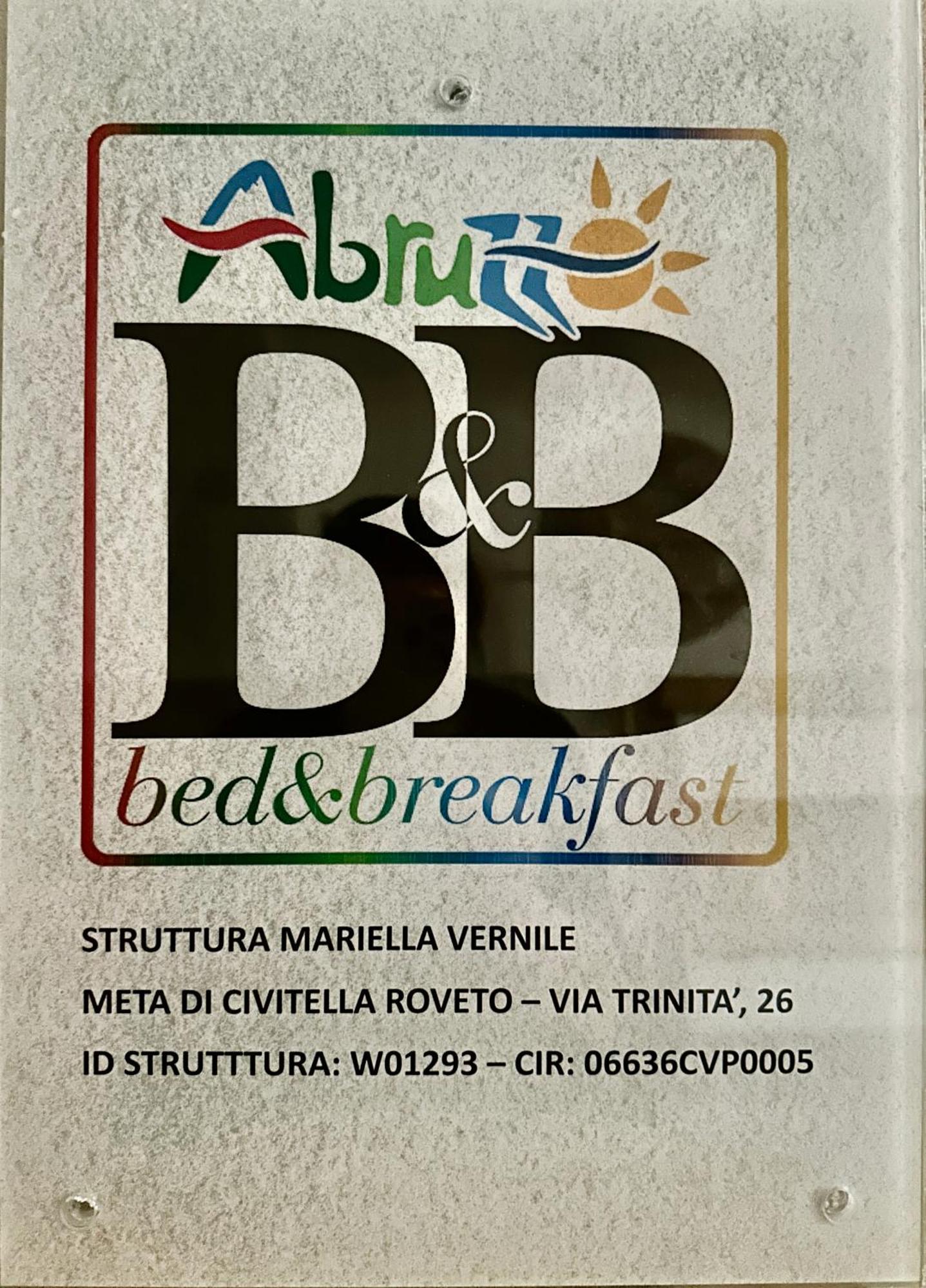 Mariella Vernile Civitella Roveto Esterno foto